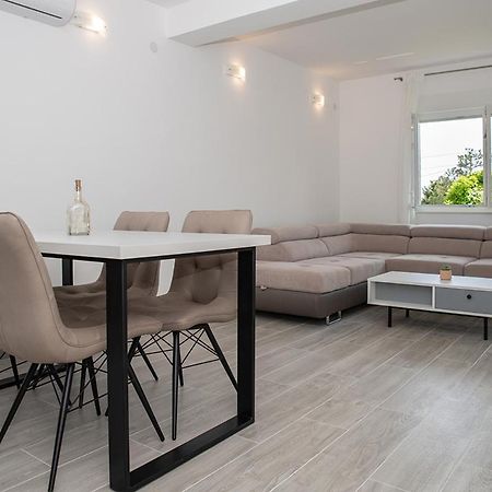 Apartmani Vrtodusic Banjol Exteriér fotografie