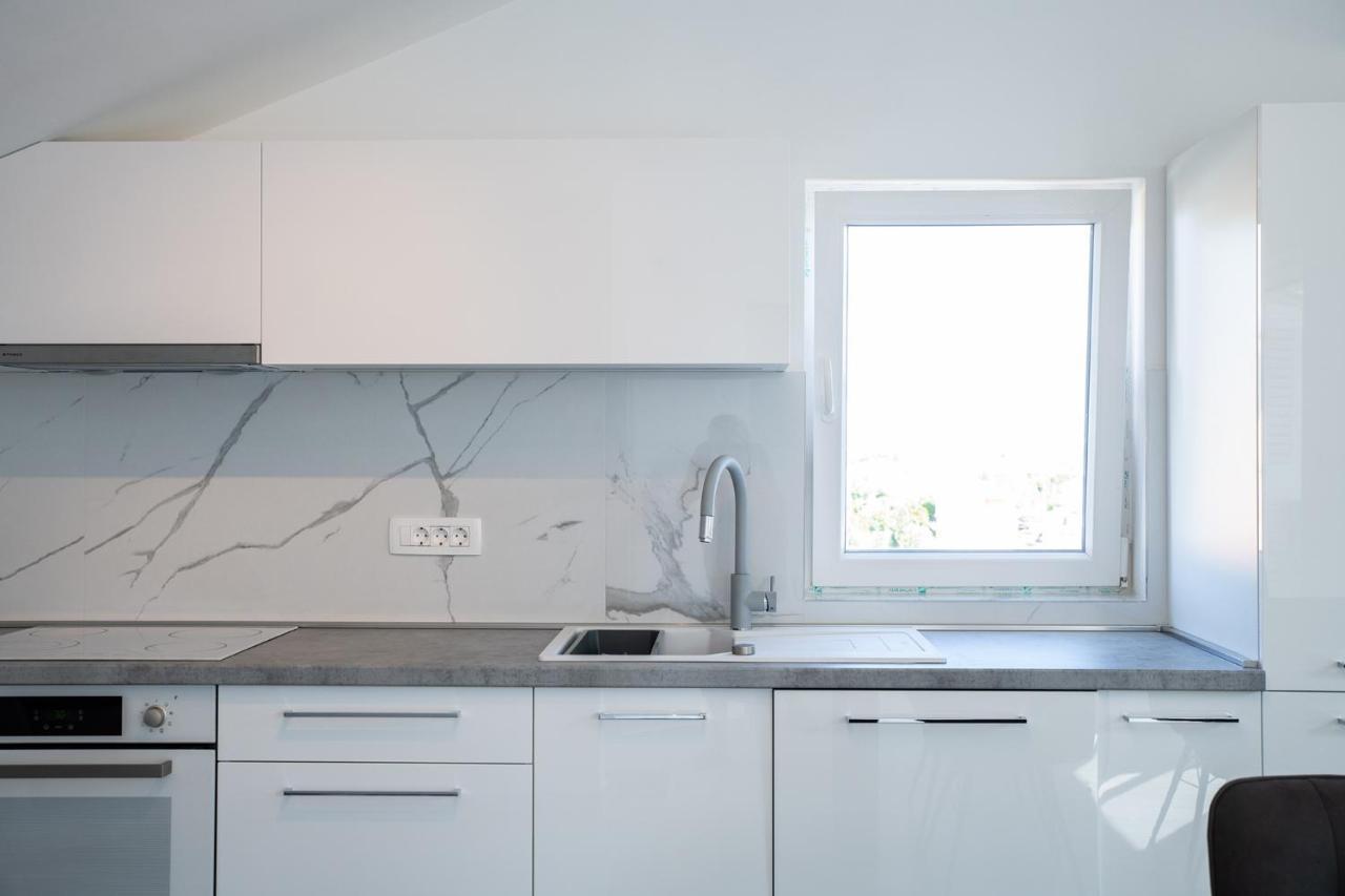 Apartmani Vrtodusic Banjol Exteriér fotografie
