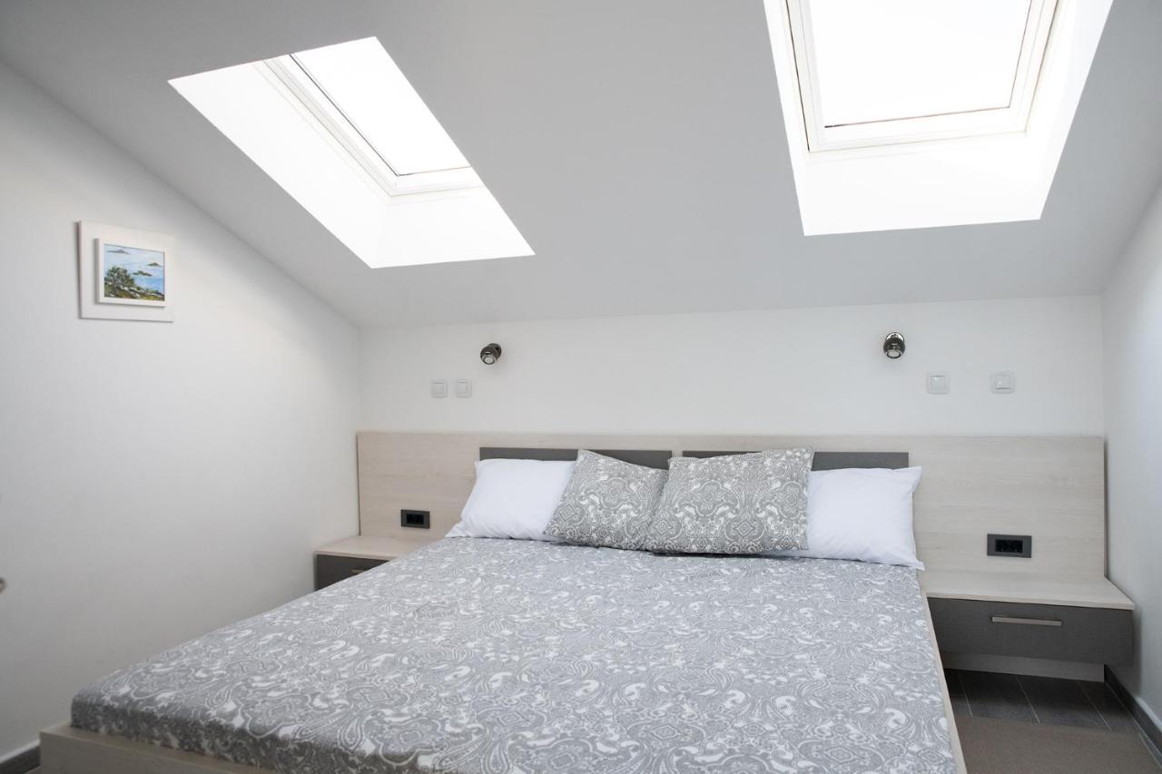 Apartmani Vrtodusic Banjol Exteriér fotografie