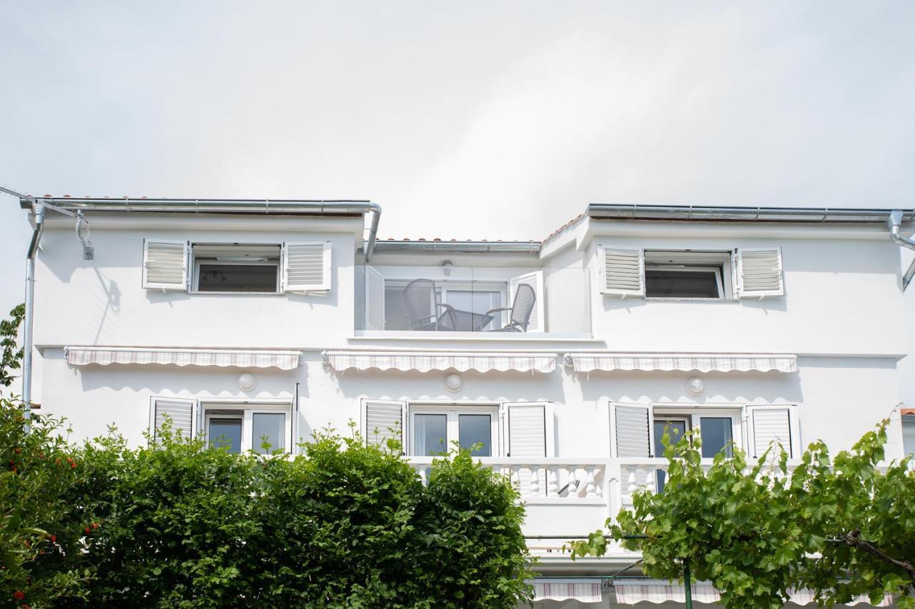 Apartmani Vrtodusic Banjol Exteriér fotografie