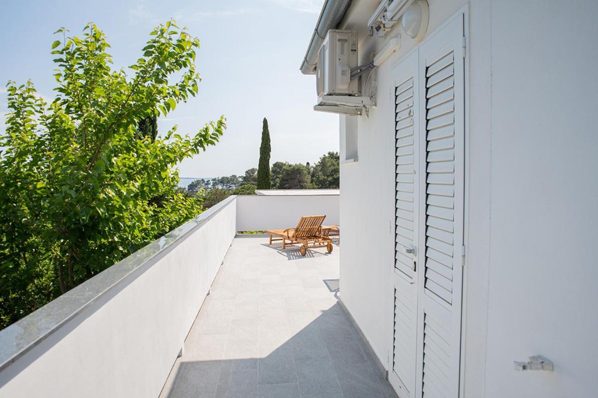 Apartmani Vrtodusic Banjol Exteriér fotografie